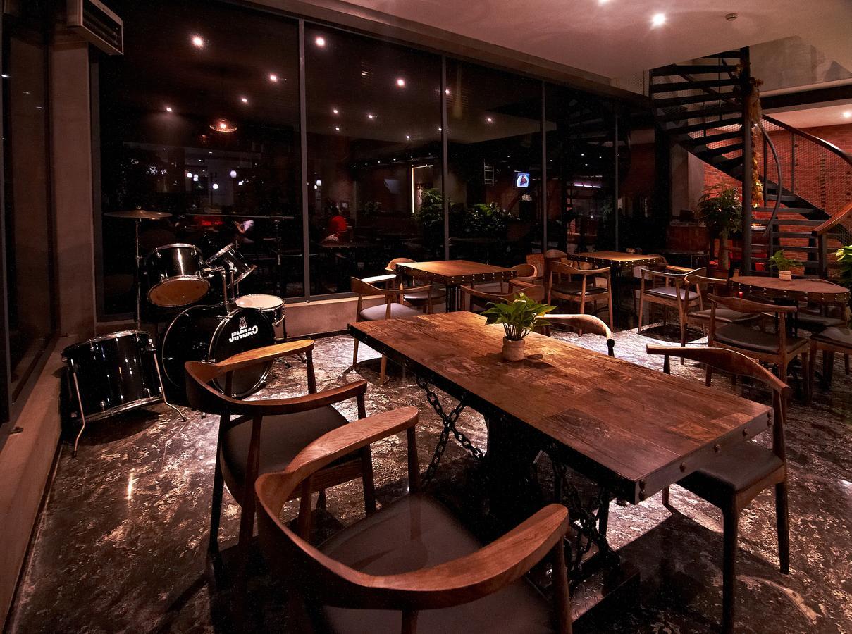 James Joyce Coffetel Hotel Guangzhou Shi Jing City Square Branch מראה חיצוני תמונה