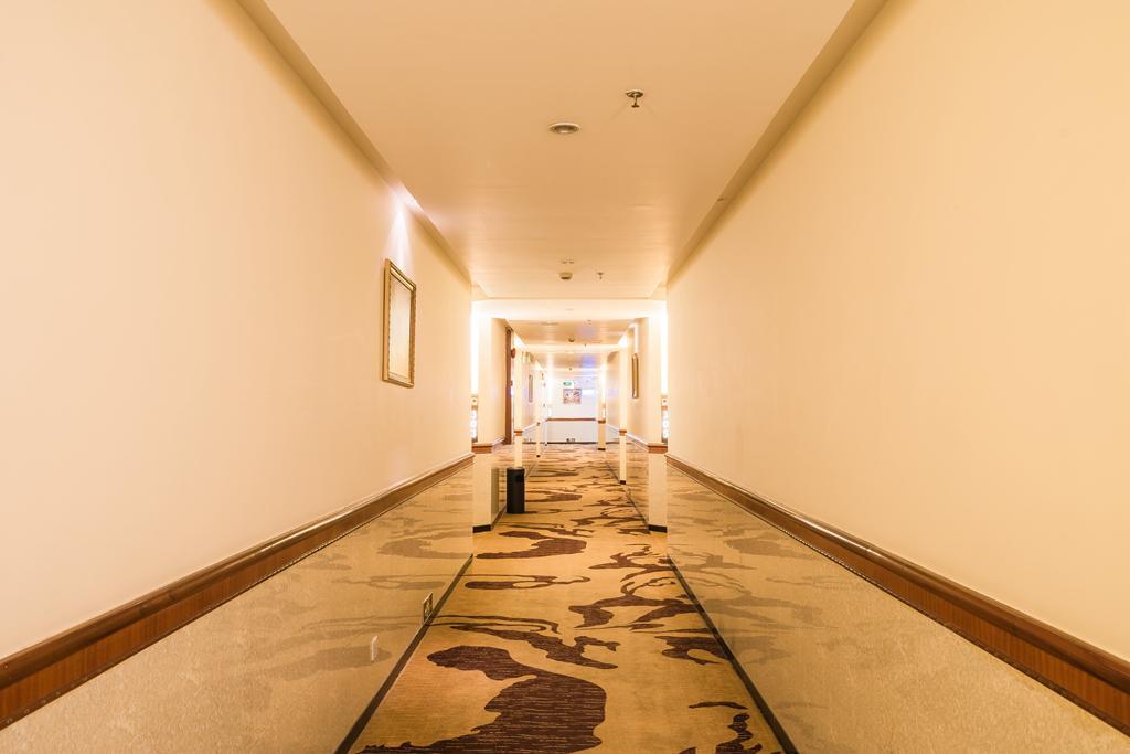 James Joyce Coffetel Hotel Guangzhou Shi Jing City Square Branch מראה חיצוני תמונה