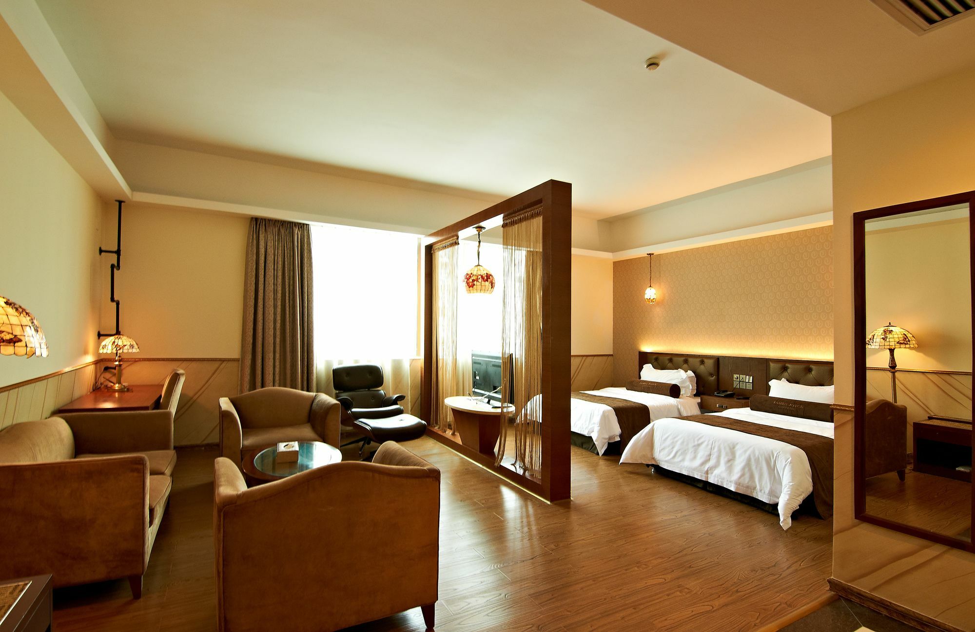 James Joyce Coffetel Hotel Guangzhou Shi Jing City Square Branch מראה חיצוני תמונה